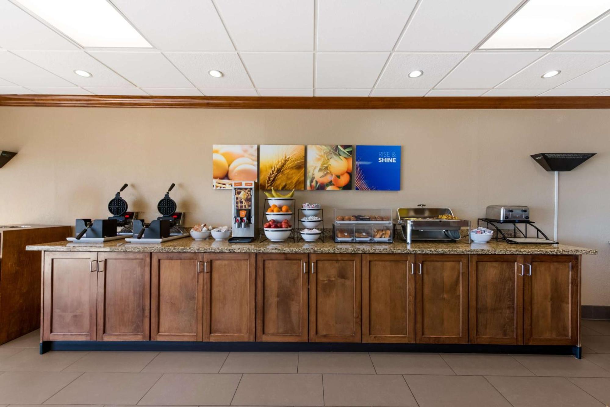 Comfort Inn South Oceanfront Nags Head Exteriér fotografie
